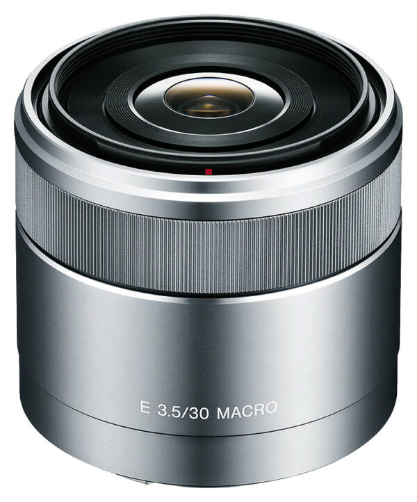 Sony E 30mm f/3.5 Macro (APS-C